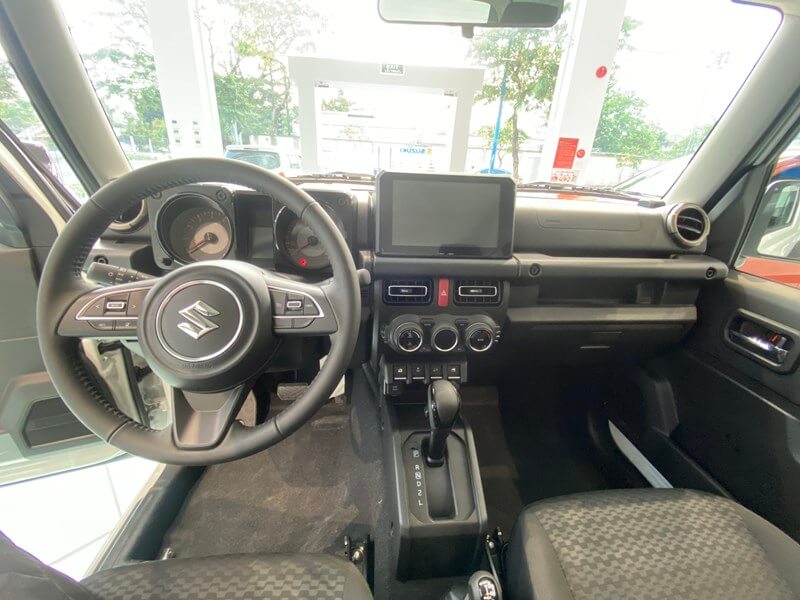 Suzuki Jimny giá xe, giá lăn bánh và khuyến mãi