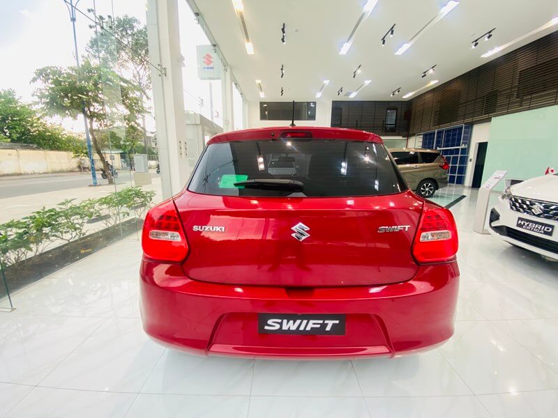 Suzuki Swift gia xe gia lan banh va khuyen mai